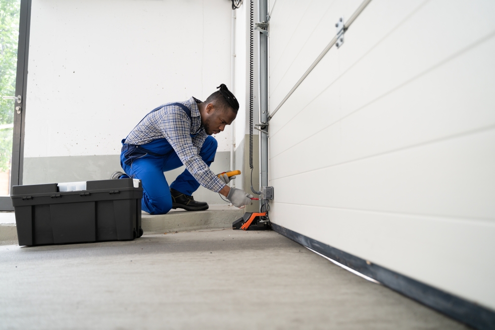 6 Reasons To Invest in a Garage Door Backup Battery